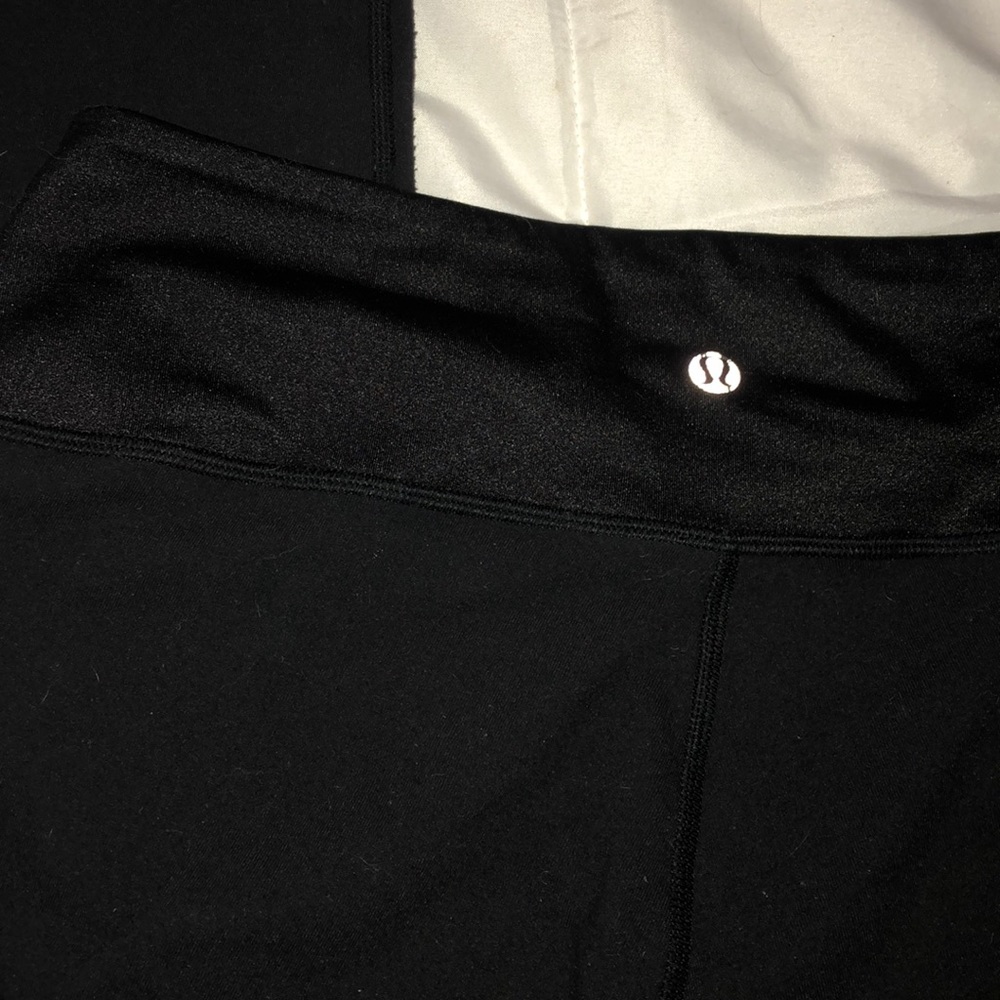 Lulu Lemon leggings!! 🍋